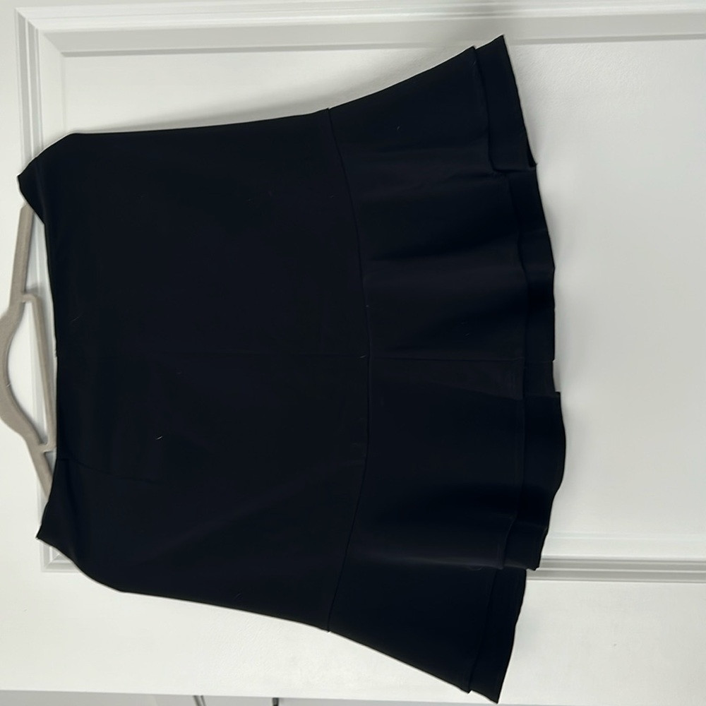 Ruffled black skirt size 4